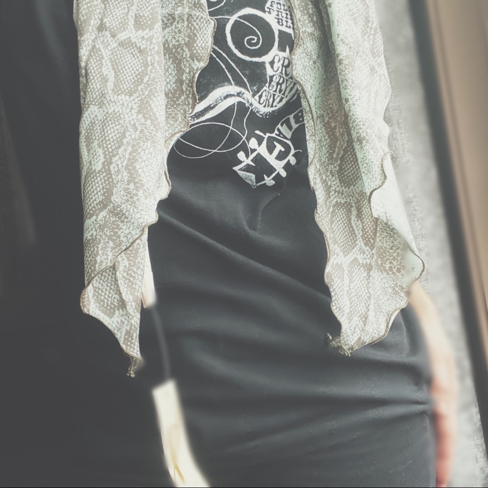 Snake Pattern Wrap - Picture 6 of 8